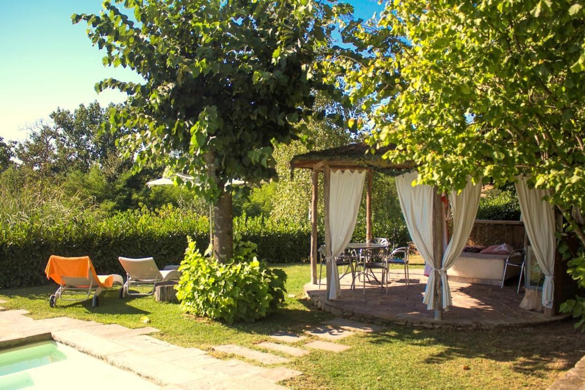 Tuscan Hills - Stonehouse, Garden & Pool ヴィッキオ エクステリア 写真