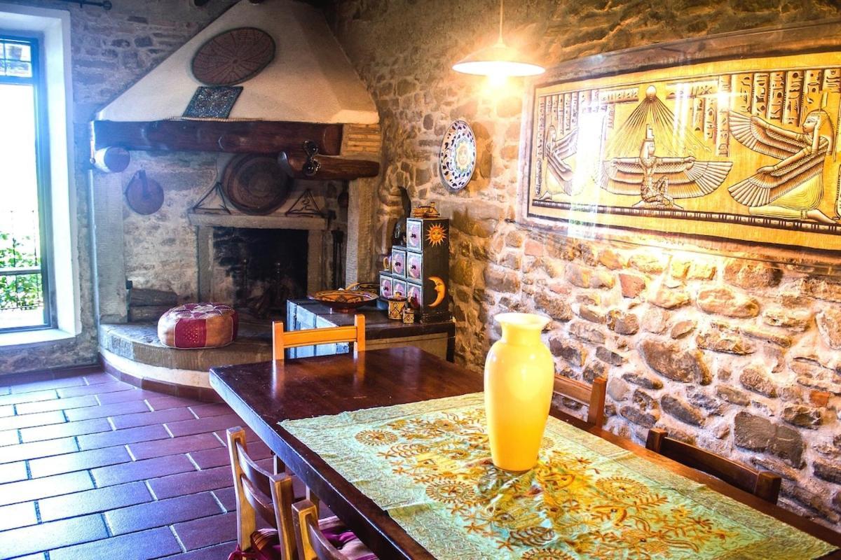 Tuscan Hills - Stonehouse, Garden & Pool ヴィッキオ エクステリア 写真