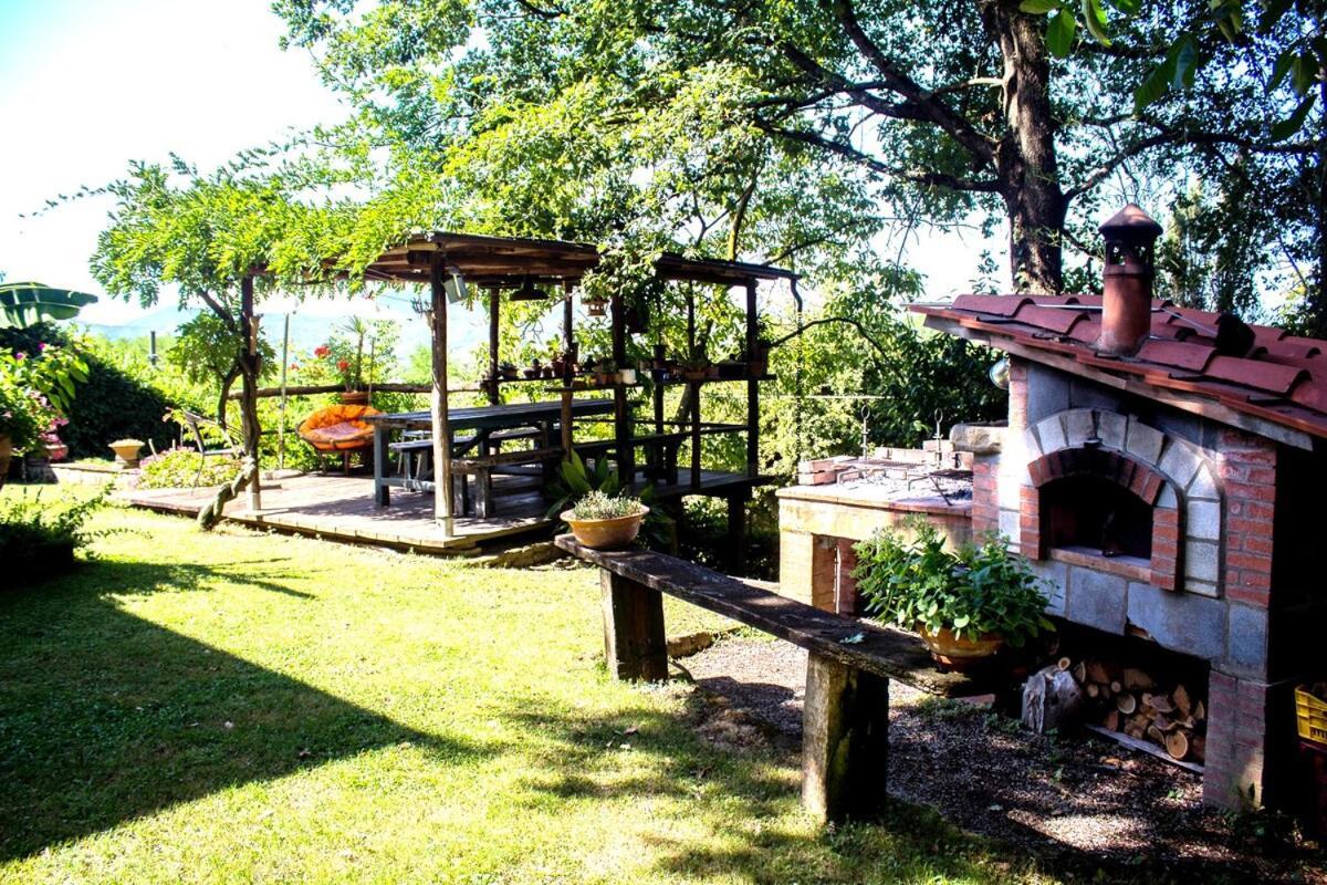 Tuscan Hills - Stonehouse, Garden & Pool ヴィッキオ エクステリア 写真