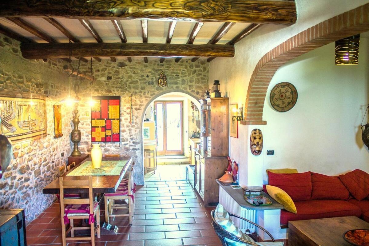 Tuscan Hills - Stonehouse, Garden & Pool ヴィッキオ エクステリア 写真